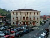 Ortuella, casa consistorial.JPG