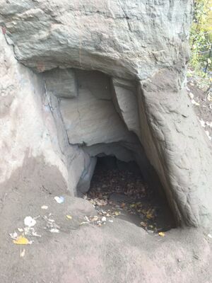 Cheganda cave.jpg