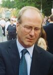 William Hurt (2005) crop.jpg