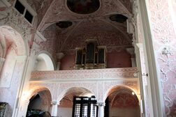 Pjevaliste Akademska crkva Sv Katarine 090609.jpg