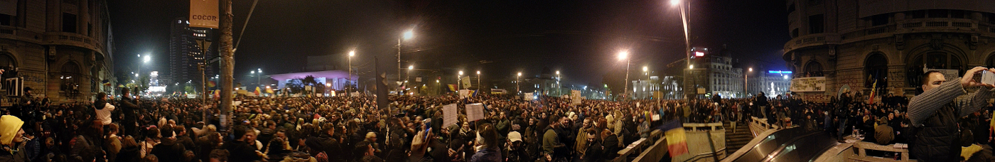 Протесты на Университетской площади Бухареста 5 ноября 2015 года