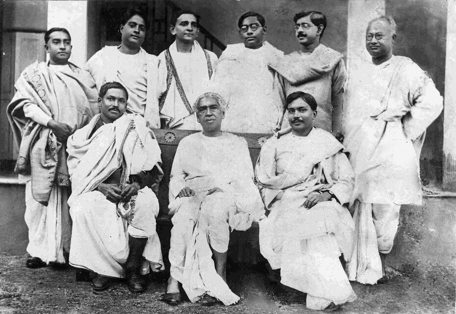 M N Saha, J C Bose, J C Ghosh, Snehamoy Dutt, S N Bose, D M Bose, N R Sen, J N Mukherjee, N C Nag.jpg