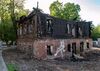 Nizhny Novgorod. Burnt ruins of old house. The first floor is brick, the second is wooden. Nizhegorodskaya St, 33.jpg