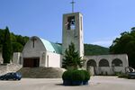 Raša chiesa.jpg