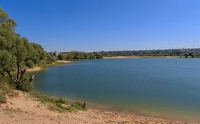 MosOblast Stupino lake near Belopesotsky Convent 08-2016.jpg