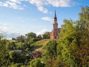 Mozhaysk-saint-nicholas-church-july-2016.jpg