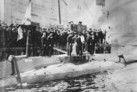 Schuka submarine in 1905.jpg