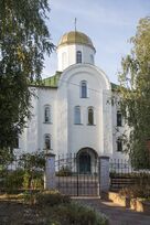 Залишки Воскресенської церкви Переяслав-Хмельницький.jpg