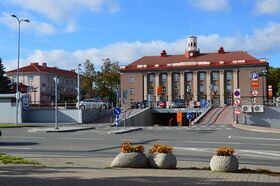 Administratiivhoone Jõhvis, Jõhvi keskväljak.JPG