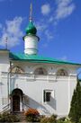 Церковь апостолов Петра и Павла в монастыре.jpg