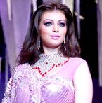 AyeshaTakia02.jpg