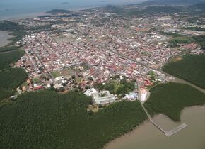 Cayenne city (8525272038).jpg