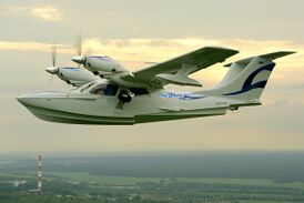 L-42 in flight. (4706943879).jpg