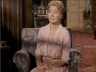 Greer Garson in Sunrise at Campobello trailer.jpg
