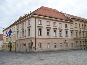 Stara gradska vijecnica Zagreb.jpg