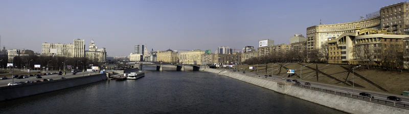 Вид с моста Богдана Хмельницкого на север, 2009