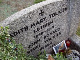 Tolkien's grave.jpg