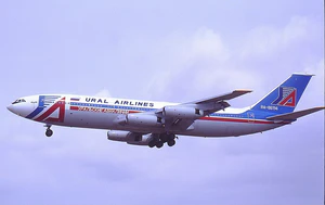 Ilyushin Il-86, Ural Airlines AN0184891.jpg