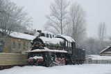 69 Паровоз-памятник Эм725-39 Тверь.jpg