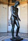 Apoxyomène de Croatie exposé au musée du Louvre -01.JPG