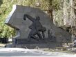 Памятник погибшим в войну железнодорожникам (Луганск).JPG