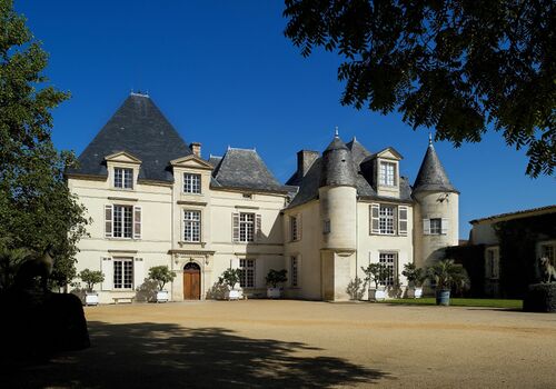 Haut Brion exterior.jpg