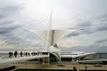 Milwaukee Art Museum 1 (Mulad).jpg