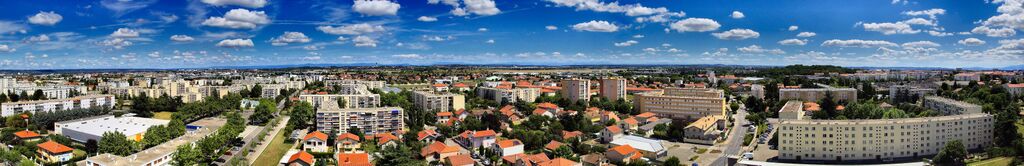 Панорама восточной части Брона