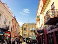 Вихід з Театральної площі на вул. Корзо.jpg