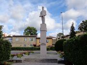 Międzyzdroje-Sailor Monument.jpg
