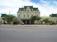 Frente de la ex-estación de trenes de San Luis.jpg