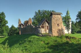 Karksi Castle, Karksi-Nuia 2010.jpg