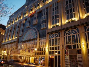 Hotel Marriott Vienna.jpg