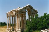 Tetrapylon, Aphrodisias 01.jpg