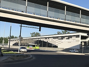 タシュケント地下鉄 キプチョク駅の駅舎.jpg