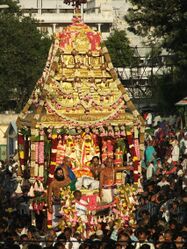 Malayappa in swarnarathotsavam.jpg