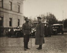 Имп.Николай II и Владимир Николаевич Воейков в Ставке в Могилеве. 1915-1916гг ГИ e1t3.jpg