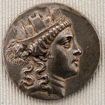 Tetradrachm Smyrna 160-150 obverse CdM Paris.jpg