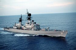 USS Sterett (CG-31) underway on 7 September 1990 (6452265).jpg