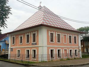 Пподворье Кирилло-Белозерского монастыря.jpg