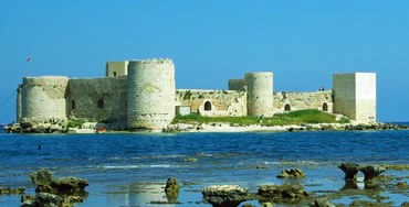 Kızkalesi - Korykos 01 (cropped).jpg