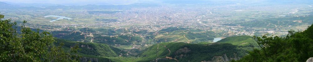 Панорама Тираны с горы Дашт.