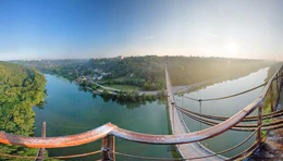 Парк Гагаріна з висоти вант підвісного моста.jpg