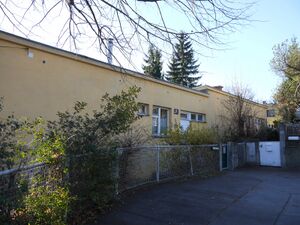 Engelbrechtweg 9-11 Anton Brenner.JPG