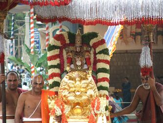 Malayappa in simha vahanam.jpg