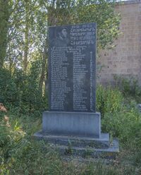 World War II memorial in Gharibdjanyan village 26-07-2019.jpg