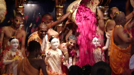 ISKCON Tirupati Pushpa Abhisek2.JPG