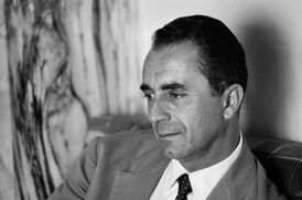 Michelangelo Antonioni Com L10-0197-0003-0001.jpg
