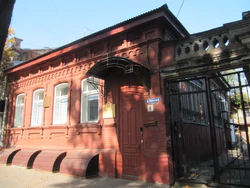 Большая Казачья ул дом 8 вид с угла в Саратове.jpg