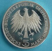Реверс монеты 500 лет со дня смерти Иоганна Гутенберга